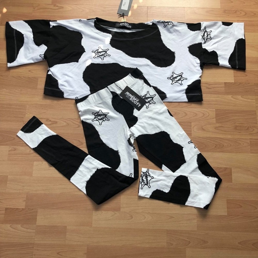 Jeremy Scott  Cow Print Full Set Women Sz. Medium